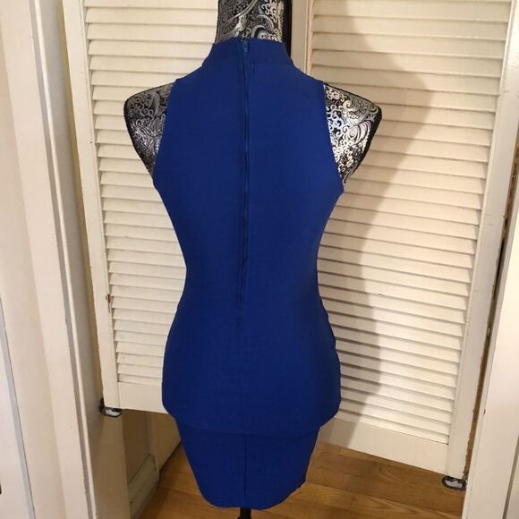 Guess dress XS royal blue, neck wrap. Stretchy. - Picture 4 of 11